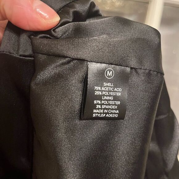 NWOT Fashion Nova Lux Satin Shorts - Picture 8 of 8